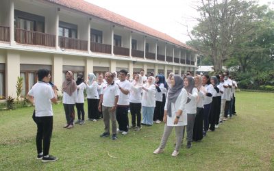 Enhancing Togetherness and Collaboration through Family Gathering Master of Epidemiology Undip