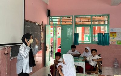 Mahasiswa Program Field Epidemiology Training Program (FETP) Melakukan Investigasi KLB Mumps